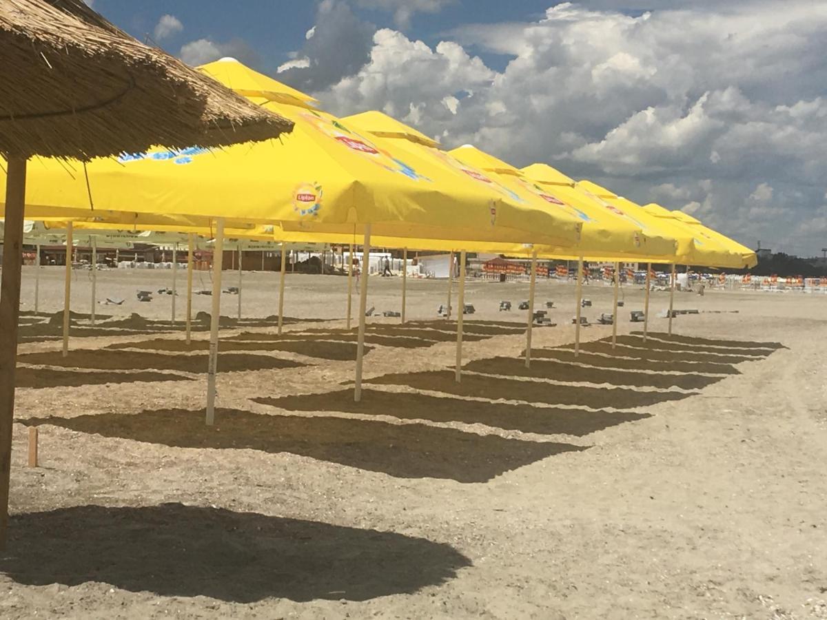Seaside Piano Bar Apartament Apartment Mamaia Ngoại thất bức ảnh